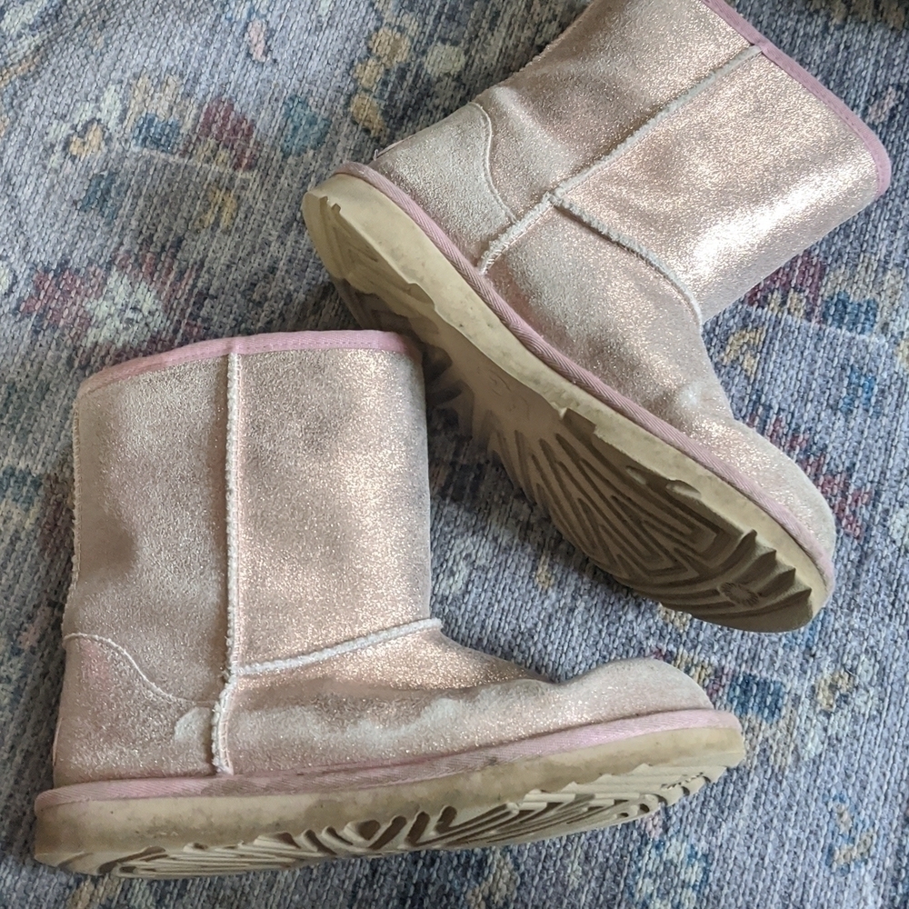 Ugg | Kid's Classic II Metallic Glitter Boots In Pink